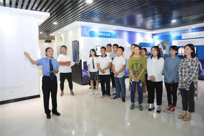 山东聊城东昌府区：组织新进人员参观廉政教育基地